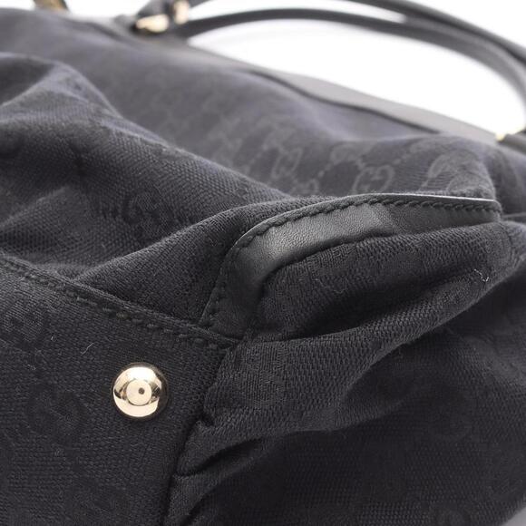 GUCCI Black Leather Shoulder Bag - Picture 7 of 11